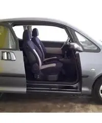 Peugeot 1007 HDI Sporty Peugeot 1007 HDI Sporty