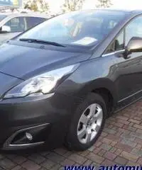 PEUGEOT 5008 1.6BlueHDi 120 S&S Business PEUGEOT 5008 1.6BlueHDi 120 S&S Business