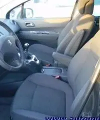 PEUGEOT 5008 1.6BlueHDi 120 S&S Business PEUGEOT 5008 1.6BlueHDi 120 S&S Business