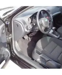 SKODA Octavia 1.6 TDI CR F.AP. DSG Wagon Executive NAVY