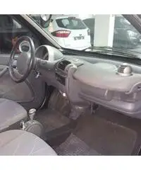 Smart 800cc 30kw diesel 2003