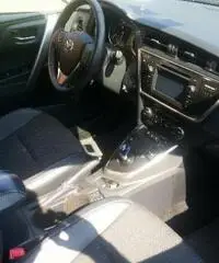 Toyota Auris 1.8 Hybrid 5 porte Lounge Toyota Auris 1.8 Hybrid 5 porte Lounge