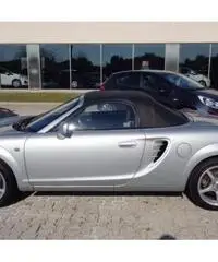 TOYOTA MR 2 1.8i 16V