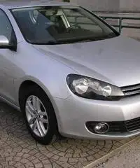 Volkswagen Golf 1.6 TDI DPF 5P. Highline