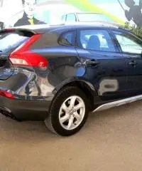 Volvo V40 Cross Country D2 1.6 115 cv Momentum