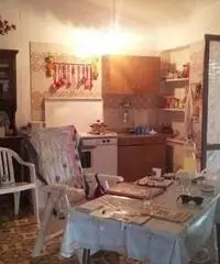 Ispani: Villa 3 Locali Ispani: Villa 3 Locali