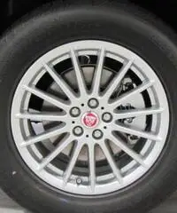 JAGUAR F-Pace 2.0d AWD PURE 180 CV AUTOMATICO MODEL YEARS 2016