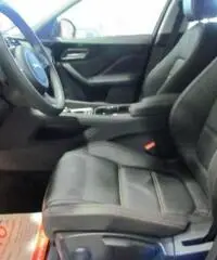 JAGUAR F-Pace 2.0d AWD PURE 180 CV AUTOMATICO MODEL YEARS 2016