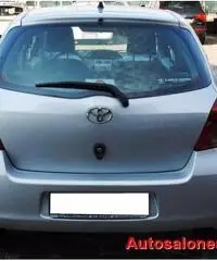 TOYOTA Yaris 1.4 D-4D 5 porte EURO 4