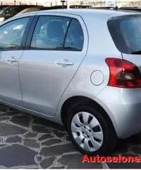 TOYOTA Yaris 1.4 D-4D 5 porte EURO 4