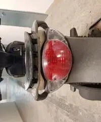 Aprilia Scarabeo light 200 anno 2009 (leggere bene)