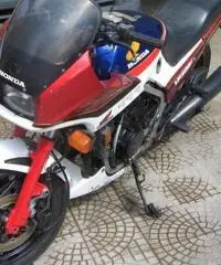 HONDA VF 500F