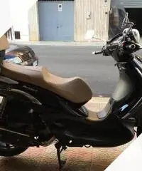 Piaggio Beverly 400 - 2008 Piaggio Beverly 400 - 2008