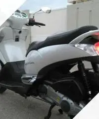 Scarabeo 300