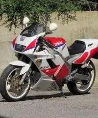 YAMAHA FZR 1000 EXUP FMI vespa lambrette altre moto epoca YAMAHA FZR 1000 EXUP FMI vespa lambrette altre moto epoca