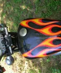 Aprilia Red Rose 50 del 1992 fortemente customizzata