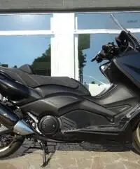 MOTOS-BIKES Yamaha T-Max 530 Iron Max MOTOS-BIKES Yamaha T-Max 530 Iron Max