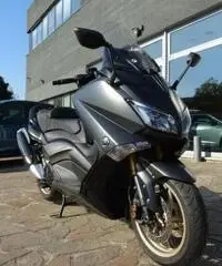 MOTOS-BIKES Yamaha T-Max 530 Iron Max MOTOS-BIKES Yamaha T-Max 530 Iron Max