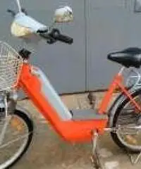 scooter elettrico vari colori e con batteria nuova e non assicurazione