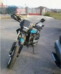 HUSQVARNA Sm tipo veicolo Supermotard cc 125