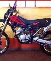 FANTIC MOTOR Caballero 125 Rosso Nero - 6400 FANTIC MOTOR Caballero 125 Rosso Nero - 6400