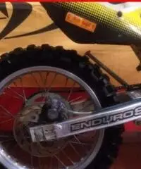 HM CRE 50 Giallo /nero - 5000 HM CRE 50 Giallo /nero - 5000