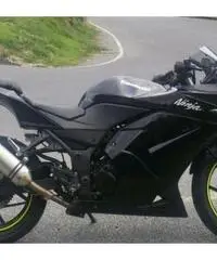 Kawasaki ninja 250R - 2011 Kawasaki ninja 250R - 2011