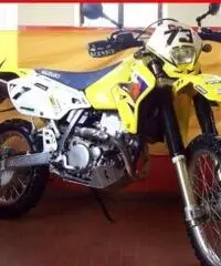 SUZUKI DR-Z 400 Giallo - 10479 SUZUKI DR-Z 400 Giallo - 10479