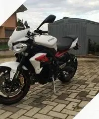 Triumph street triple 675 Triumph street triple 675