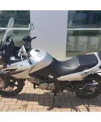 Vendo SUZUKI V STROM 650 del 2004