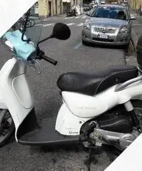 Aprilia Scarabeo 50 - 2011