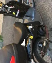 Aprilia Scarabeo 50 nero - 2008