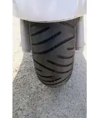 MBK Skyliner 150 del 2001 uguale a Yamaha Majesty MBK Skyliner 150 del 2001 uguale a Yamaha Majesty