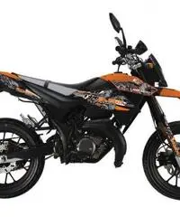 KSR moto TR 50 Super Motard - NUOVO - 2 anni di garanzia KSR moto TR 50 Super Motard - NUOVO - 2 anni di garanzia