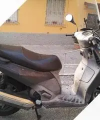 Aprilia Sportcity 200 - 2004 Aprilia Sportcity 200 - 2004