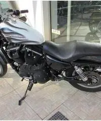 HARLEY-DAVIDSON Sportster 883 Custom cc 883
