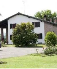 Castel San Pietro Terme: Villa 5 Locali o piu