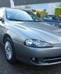 ALFA ROMEO 147 1.6 16V TS (105) 3 porte Distinctive