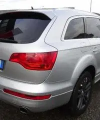 AUDI Q7 3.0 V6 TDI 233CV quattro tiptronic