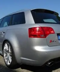 AUDI RS4 4.2 V8 Avant quattro + CARBOCERAMIK + TETTO + XENO