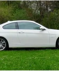 BMW 335 xi cat Coupé Futura