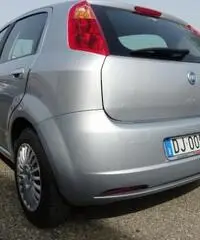 FIAT Grande Punto 1.4 5 porte Dynamic Metano FIAT Grande Punto 1.4 5 porte Dynamic Metano