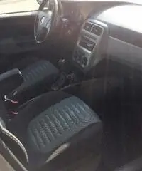 FIAT Grande Punto 1.4 GPL 5 porte Dynamic IDEALE NEOPATENTATO FIAT Grande Punto 1.4 GPL 5 porte Dynamic IDEALE NEOPATENTATO