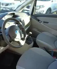 FIAT Idea 1.9 Multijet Active FIAT Idea 1.9 Multijet Active