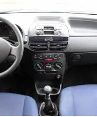 FIAT Punto 1.2i 16V cat 5 porte EL