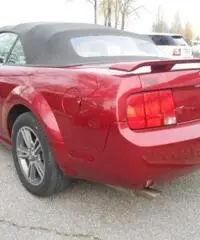 FORD Mustang cabrio