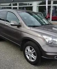 HONDA CR-V 2.2 i-DTEC Lifestyle AT HONDA CR-V 2.2 i-DTEC Lifestyle AT