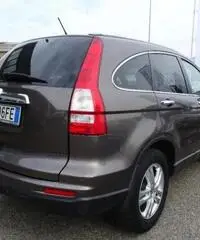 HONDA CR-V 2.2 i-DTEC Lifestyle AT HONDA CR-V 2.2 i-DTEC Lifestyle AT