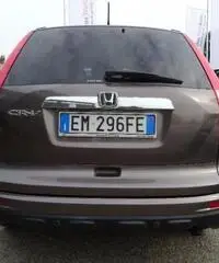 HONDA CR-V 2.2 i-DTEC Lifestyle AT HONDA CR-V 2.2 i-DTEC Lifestyle AT