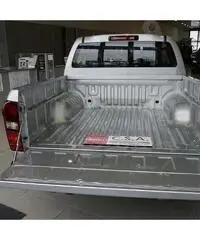 ISUZU D-Max 2.5 Crew Cab Quasar A/T 4WD a Gasolio nuova ISUZU D-Max 2.5 Crew Cab Quasar A/T 4WD a Gasolio nuova